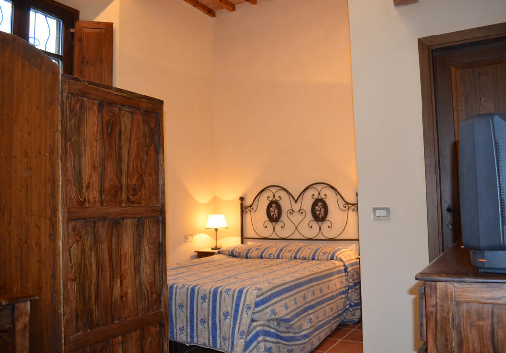 Palazzo Alle Mura Staggia Habitación foto